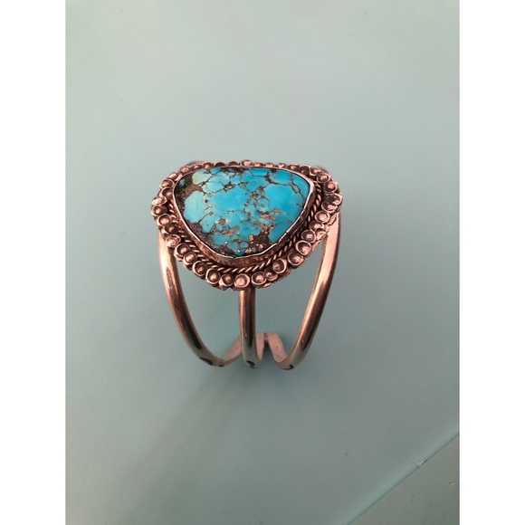 Vintage Native American Turquoise & Sterling Silver Tri-Shank Cuff Bracelet - Picture 6 of 14